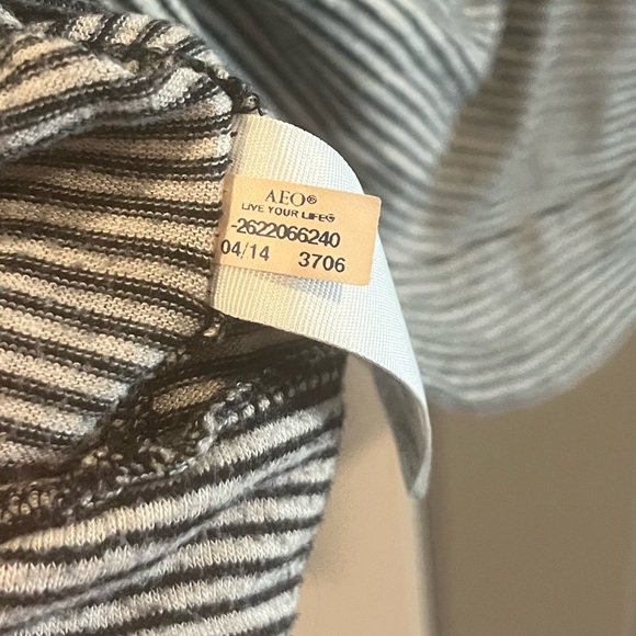 American Eagle Light Hoodie Long sleeve - Picture 10 of 11